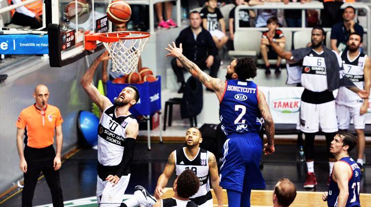 Beşiktaş finale yürüyor! Son dakikada...