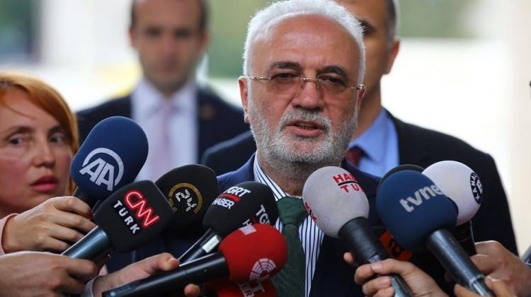 AK Parti'den içtüzük için MHP'ye çağrı