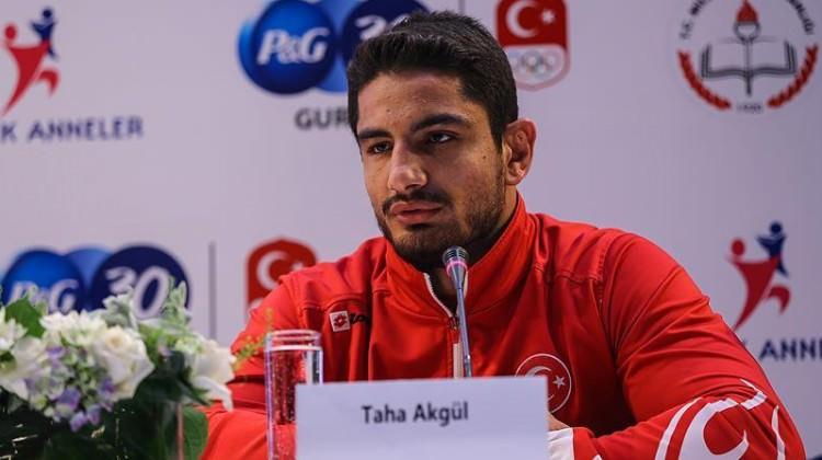 Taha Akgül başkan oldu