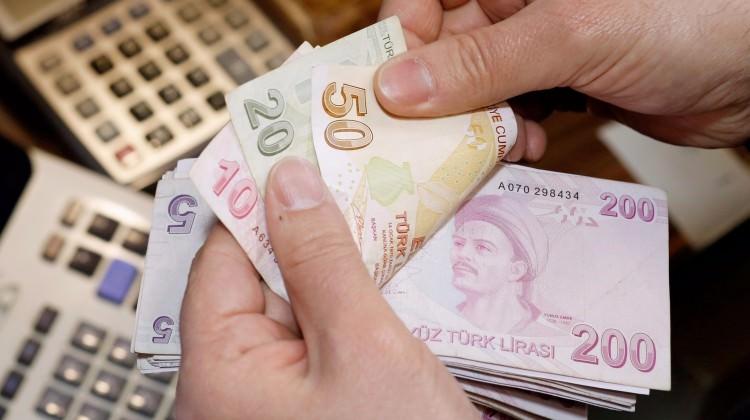 Memurların gözü yeni dönem zam pazarlığında