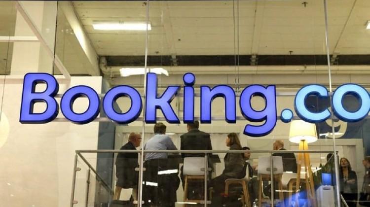 Bakan'dan Booking.com açıklaması!