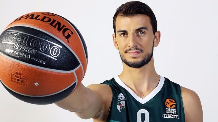 CSKA Moskova, Westermann'ı transfer etti