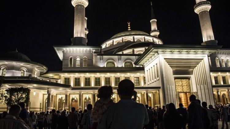 Sol adlı site seladan rahatsız oldu