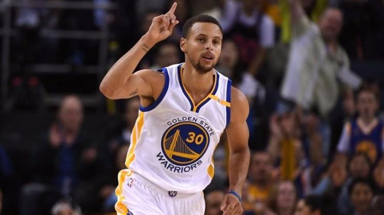 Warriors'dan Stephen Curry'ye rekor sözleşme!