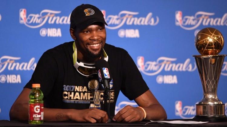 Kevin Durant'e 2 yıllık sözleşme!