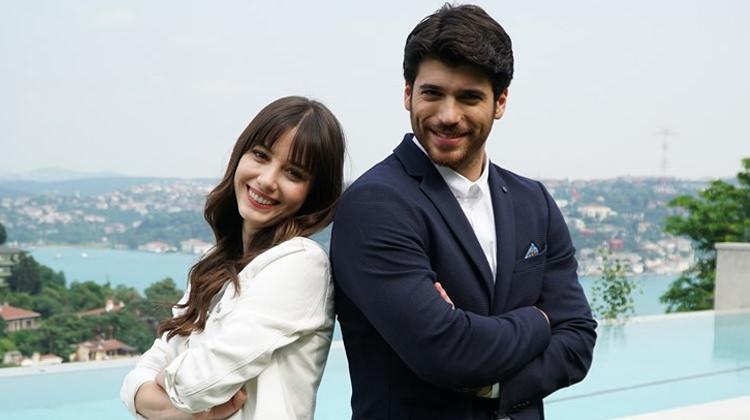 Star TV Dolunay dizisi oyuncu kadrosu ve biyografileri