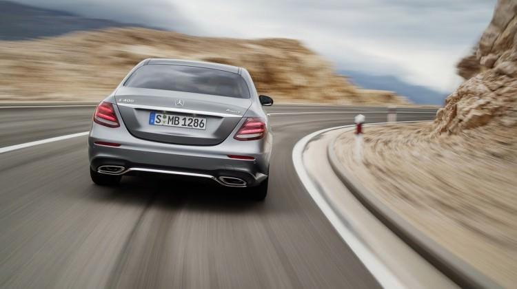 Alman devi Mercedes'i sarsan gelişme!