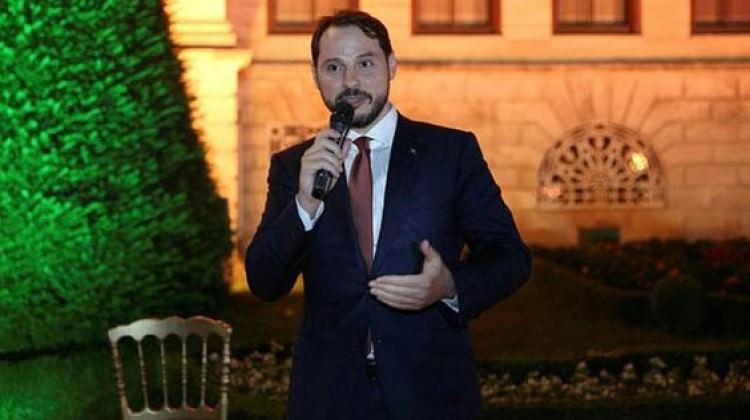 Bakan Albayrak'tan 4 dilde teşekkür