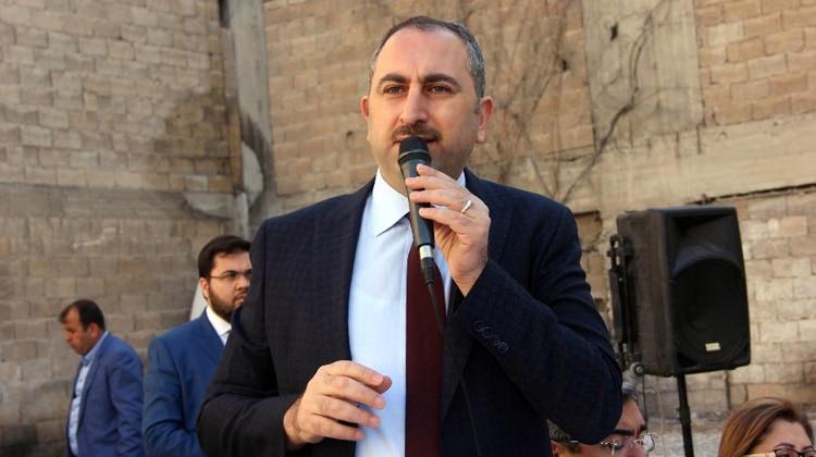 Abdülhamit Gül kimdir? Kaç yaşındadır ve aslen nerelidir?