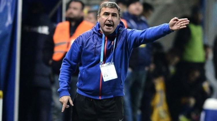 Hagi'den tarihi galibiyet!