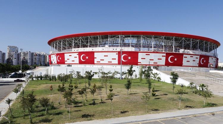 Resmen açıklandı! Stadyumlarda yeni yasak