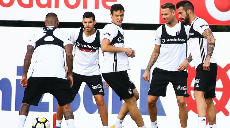 Beşiktaş'a piyango! Medel geldi o gidiyor
