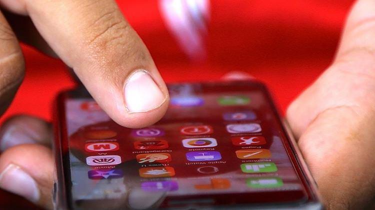 Cep telefonundan internete yüzde 50 zam Cep telefonundan internete yüzde 50 zam