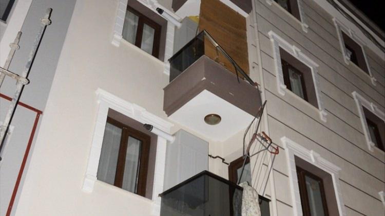 Çamaşır asarken düşen kadın öldü