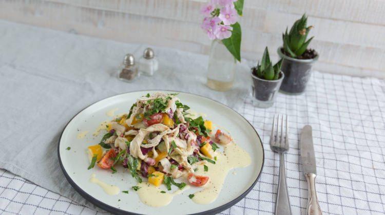Mango soslu peynir salatası tarifi