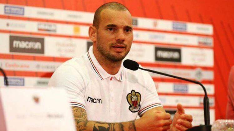Sneijder'den sürpriz mesaj! 'Dönerim'
