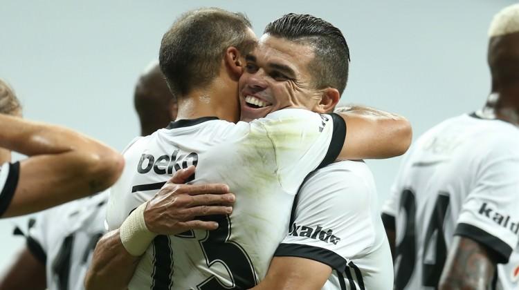 Yeni transferlerden yalnızca Pepe ilk 11’de