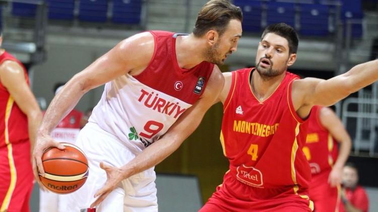 12 Dev Adam, Karadağ'a fark yaptı