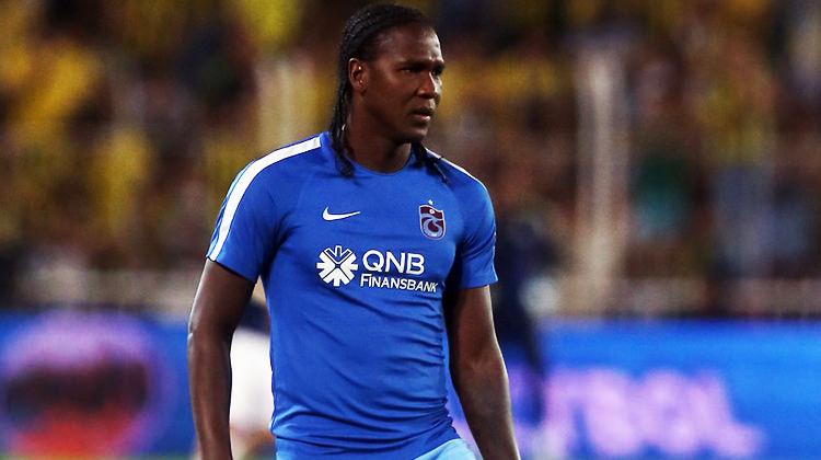 Oyuna alınmayan Rodallega'dan şok hareket!