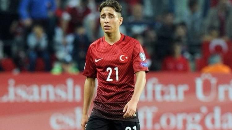 Abileri bağırdı, Emre Mor sevince katılmadı