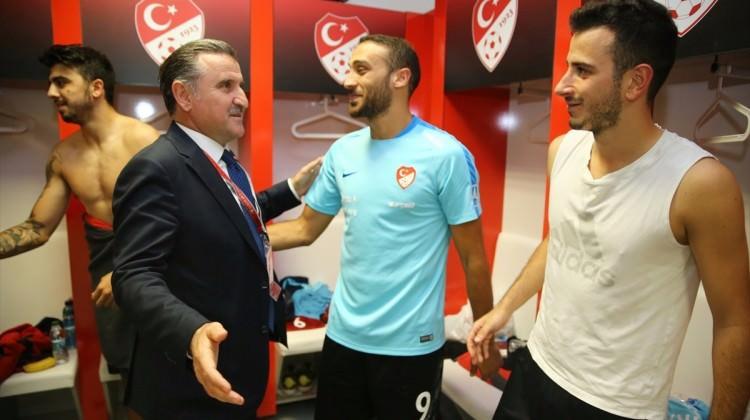 Bakan Bak'tan yabancı sınırı açıklaması