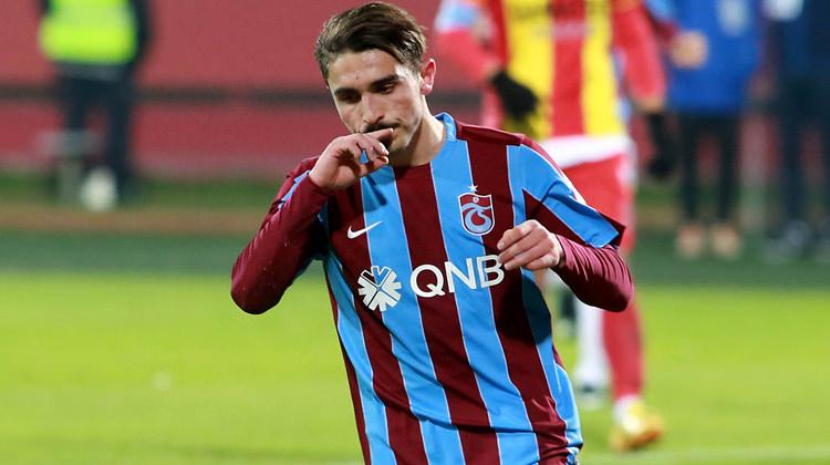 'Yedek kulübesinde onunla yan yana bile oturtmam!'