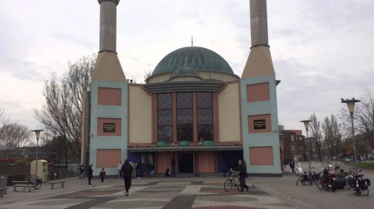 Hollanda'dan beklenmedik 'cami' hamlesi