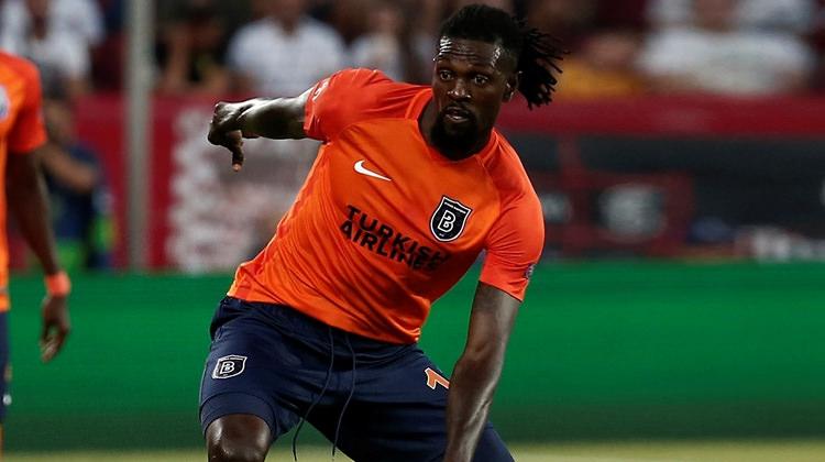 Başakşehir'de Adebayor şoku!