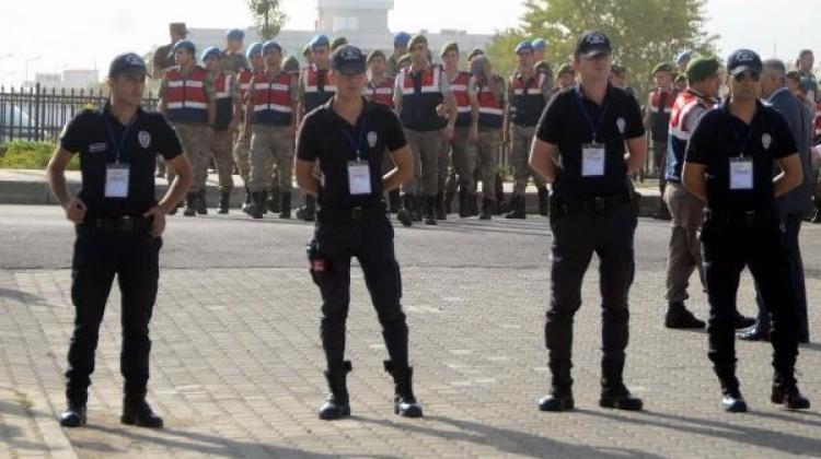 Darbeci yarbay: İlahi bir yardım önledi...