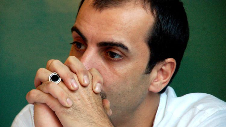 Ünlü oyunucu Emre Karayel kumarda 100 bin dolar kaybetti