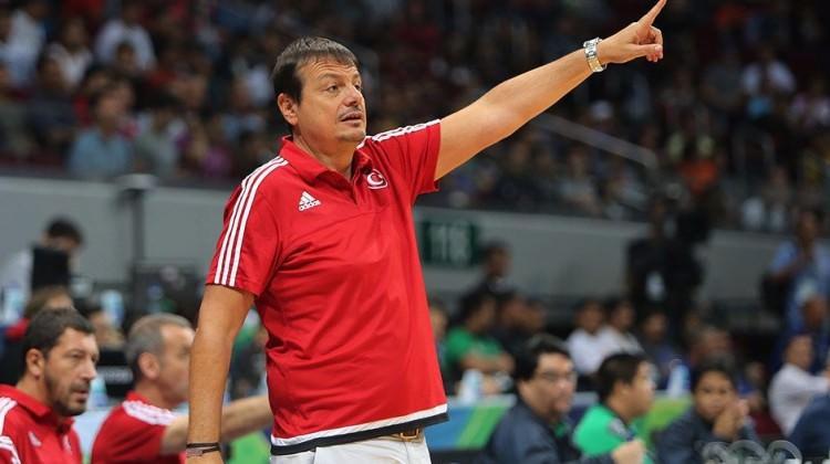 Ergin Ataman'dan federasyona eleştiri