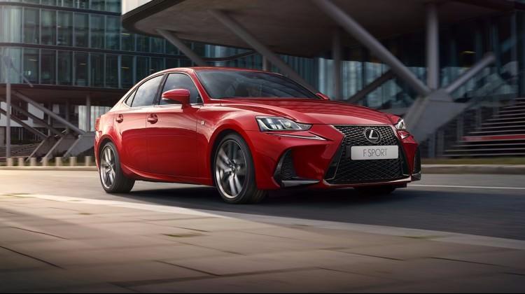 Lexus hibritte iddialı