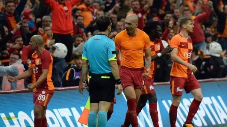 Maçın yıldızı Maicon attığı golleri anlattı!