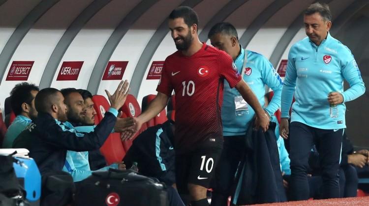 Arda Turan'dan tepki çeken hareket!