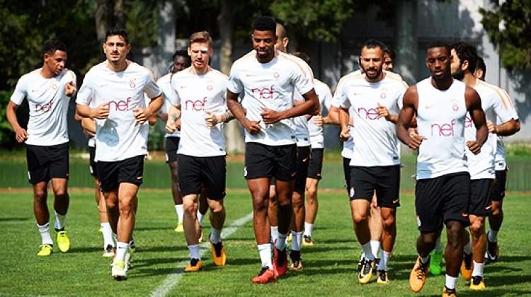 Galatasaray'da devre arasında 2 ayrılık birden!