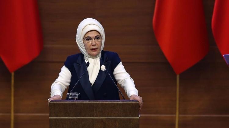 Emine Erdoğan Twitter'da