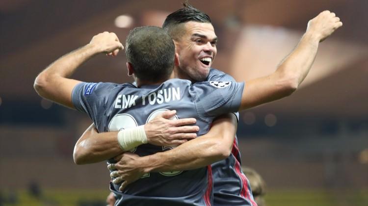 Beşiktaş'ta Babel ve Pepe sıkıntısı