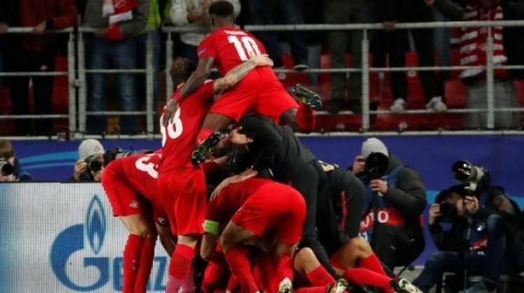 Sevilla Moskova'da dağıldı!