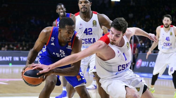 Anadolu Efes CSKA'ya diş geçiremedi
