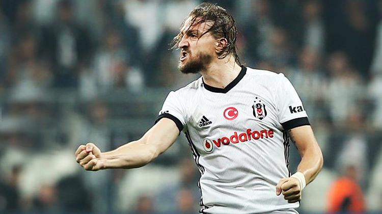 Caner Erkine 6 maç ceza Caner Erkine 6 maç ceza