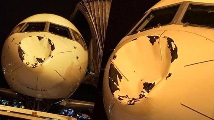Havada panik! 30 bin fitte 'bir cisim' çarptı