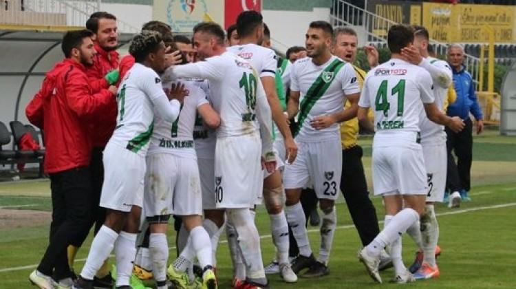 Denizlispor evinde kral