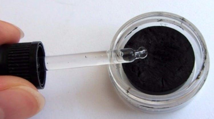 Kurumuş jel eyeliner nasıl kurtarılır Kurumuş jel eyeliner nasıl kurtarılır