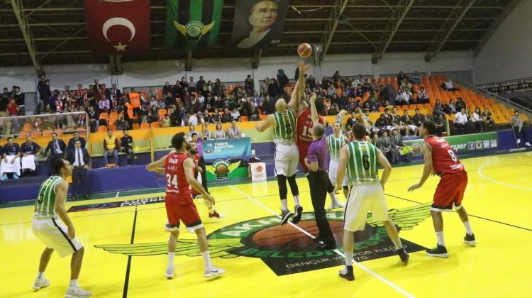 Akhisar Belediyespor evinde kral