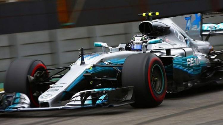 Brezilya'da ilk cep Bottas'ın oldu!
