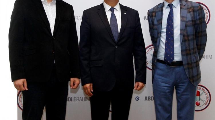 "Hala eş-dost tavsiyesiyle ilaç kullanıyoruz"
