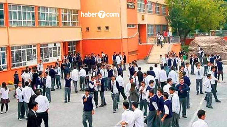 Öğretmenler günü bugün okullar tatil mi yarım gün mü?