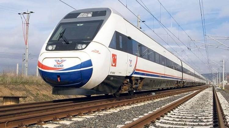 Yüksek Hızlı Tren’de gaza basıyoruz