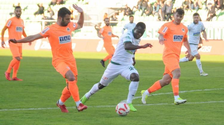 Alanyaspor'a kupada büyük şok!