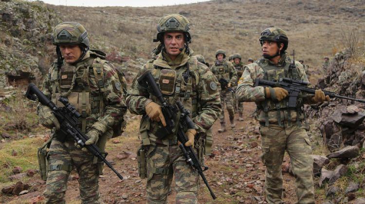 Savaşçı 23.bölüm fragmanı! Kılıç Timi'nin zorlu görevi...